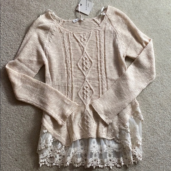 NWT Beautiful tan sweater - Picture 1 of 4